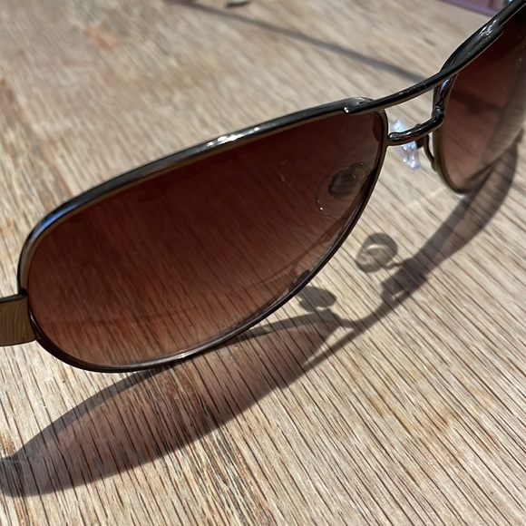 Oscar Dela Renta Mod 3027210 Avitor Sunglass - Picture 2 of 6